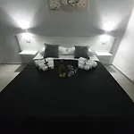 Aedes Tropea