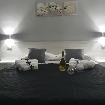 Aedes Tropea Санта-Доменика