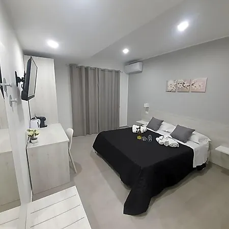 Aedes Tropea ベッド・アンド・ブレックファスト 4*