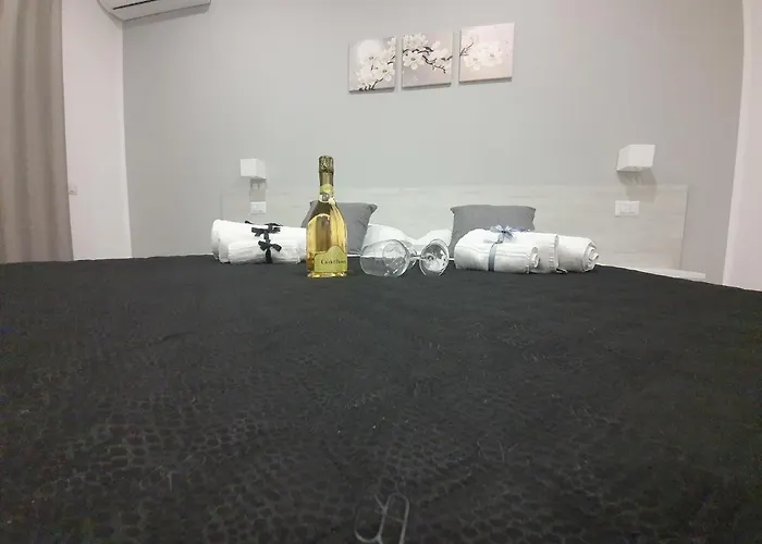 Aedes Tropea לינה וארוחת בוקר